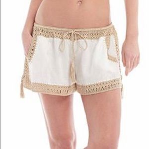 Anna Kosturova Giza White/Beige Crochet shorts- M